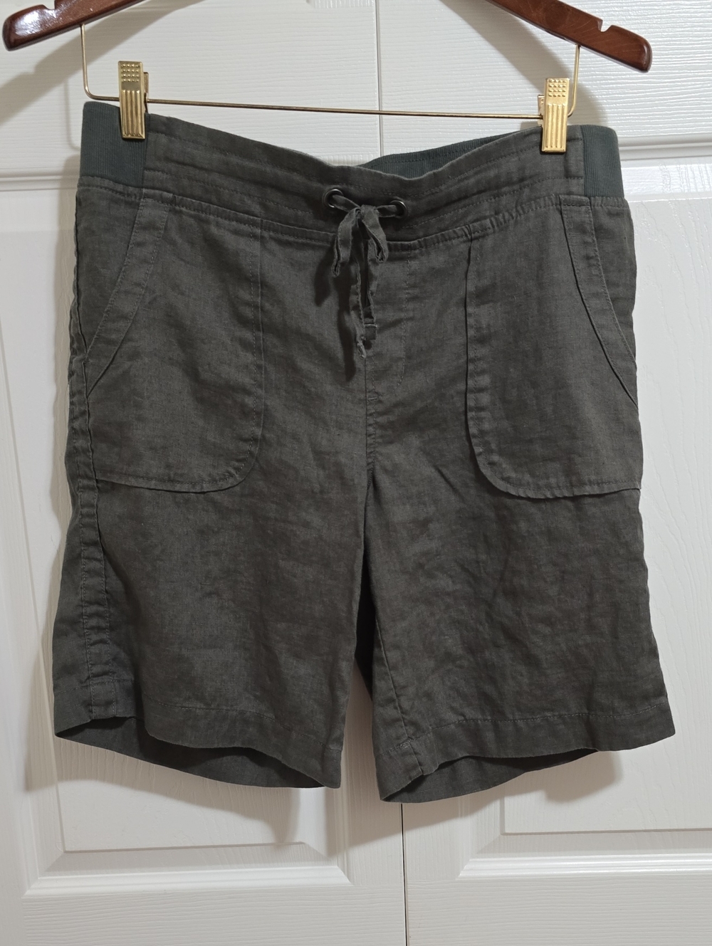Athleta 100% Linen Shorts Olive Green 8